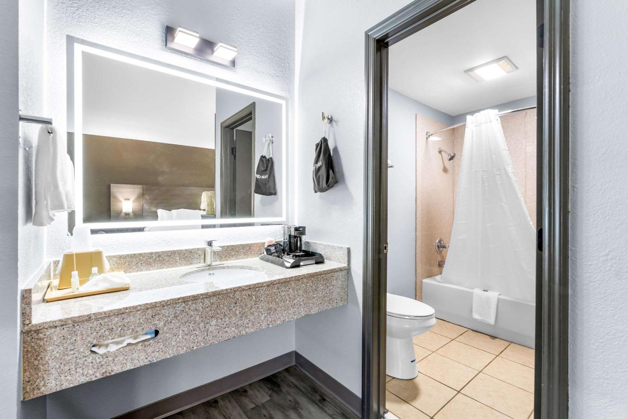 Quality Inn Lawrenceburg Luaran gambar