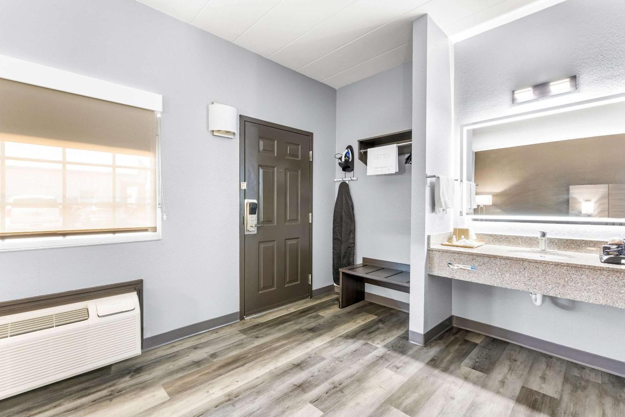Quality Inn Lawrenceburg Luaran gambar